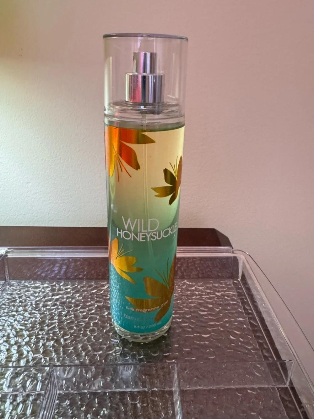 Bath & Body Works Wild Honeysuckle - Picture 3 of 5